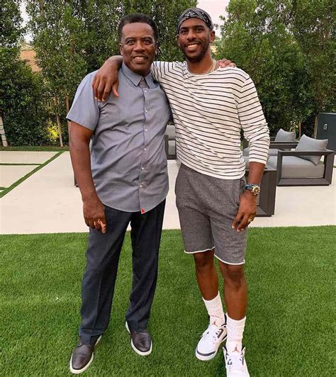 chris paul dad